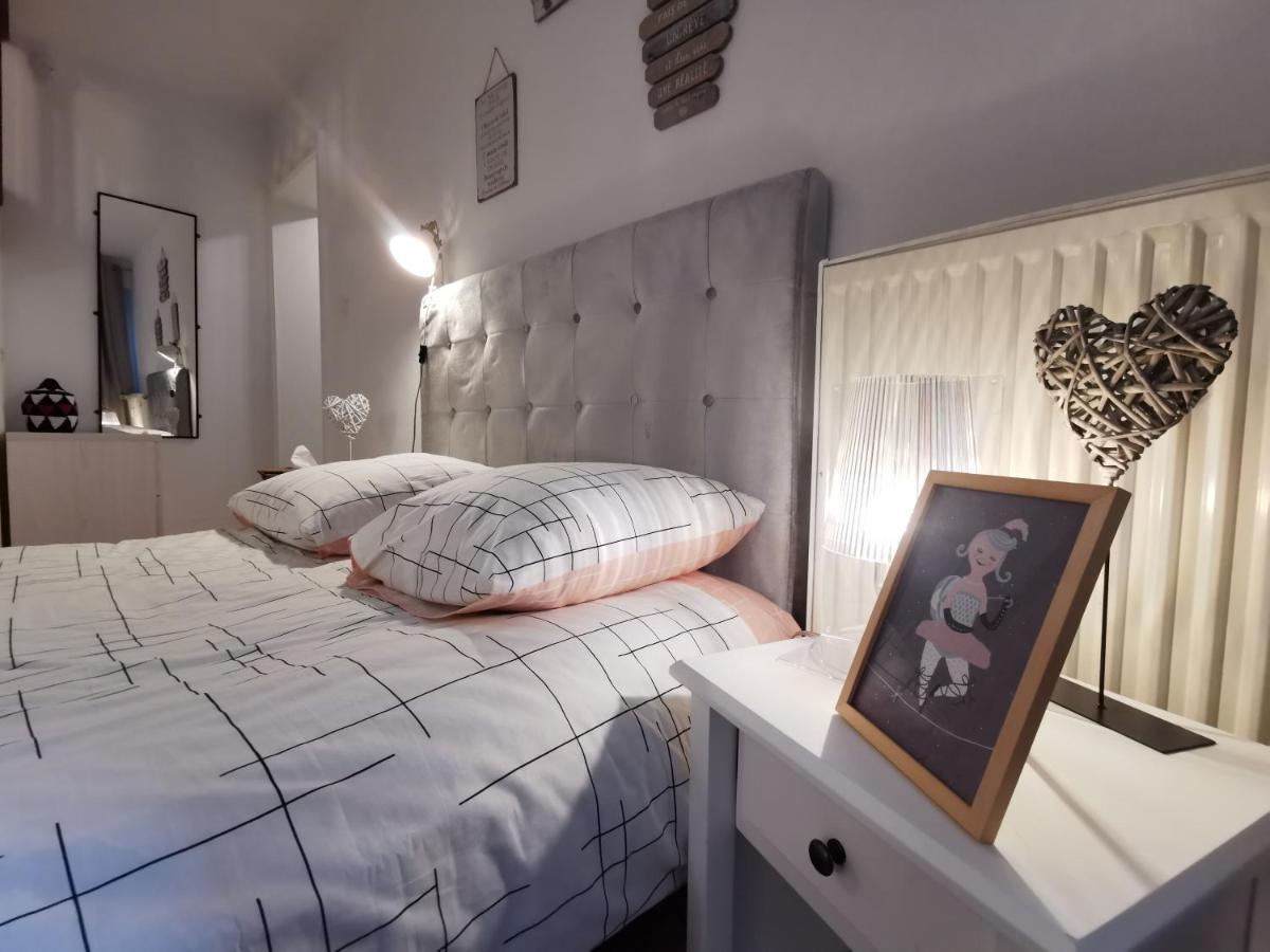 New Duplex De Charme Au Pied De La Cathedrale Carre D'Or Apartment Strasbourg Ngoại thất bức ảnh